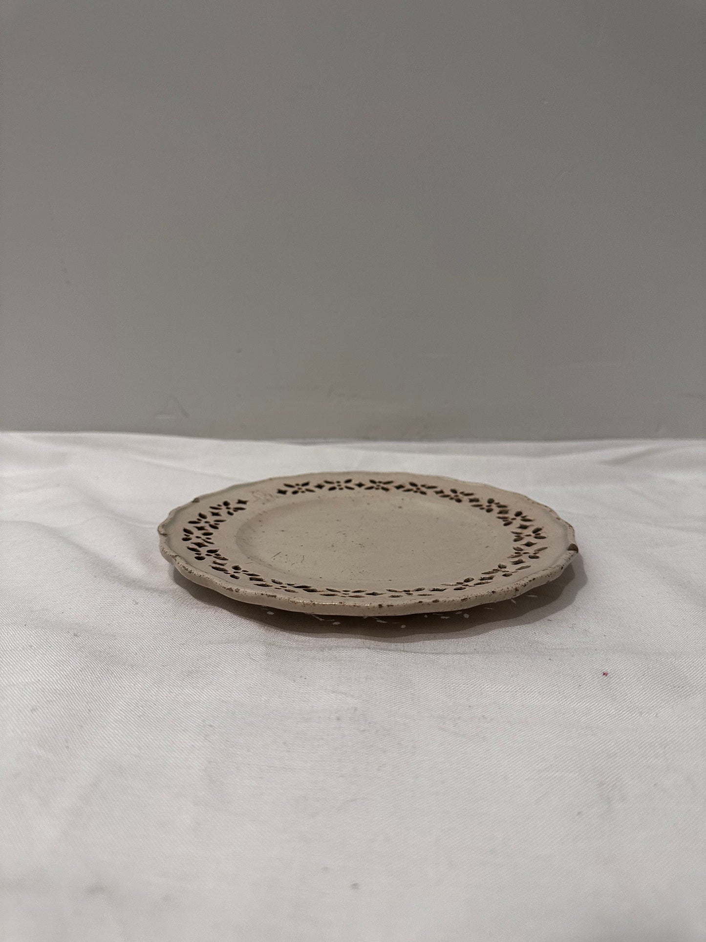 Reticulated Creamware Dishes, Set of 4
