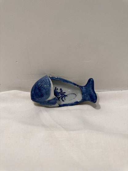 Japanese Imari Brush Wash Shaped as a Fish